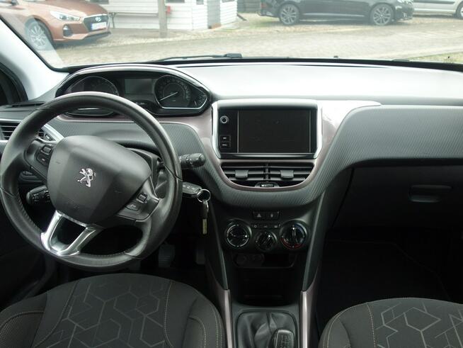 Peugeot 2008 2015r 1.2 benzyna 82km bezwypadkowy klima niski przebieg