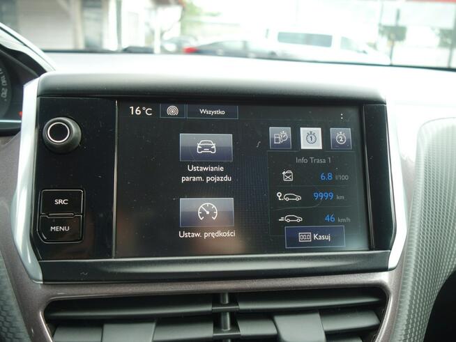 Peugeot 2008 2015r 1.2 benzyna 82km bezwypadkowy klima niski przebieg