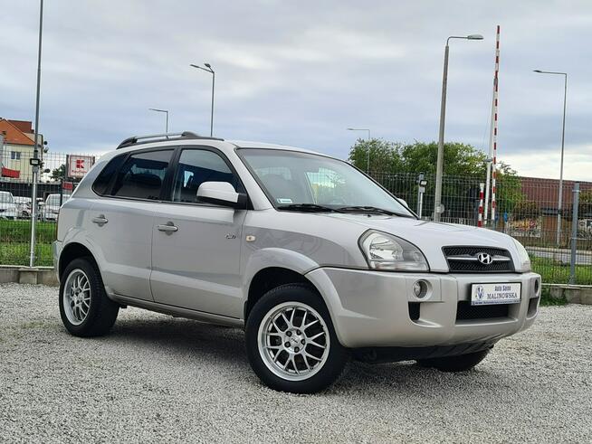 Hyundai Tucson 4x4 Skóra Grzane Fotele Klimatronik Halogeny Komputer Relingi Alu