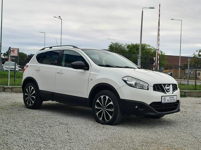 Nissan Qashqai 4x4 SzklanyDach Navi Kamera 360* Półskóry Klimatronik Sensory Alu