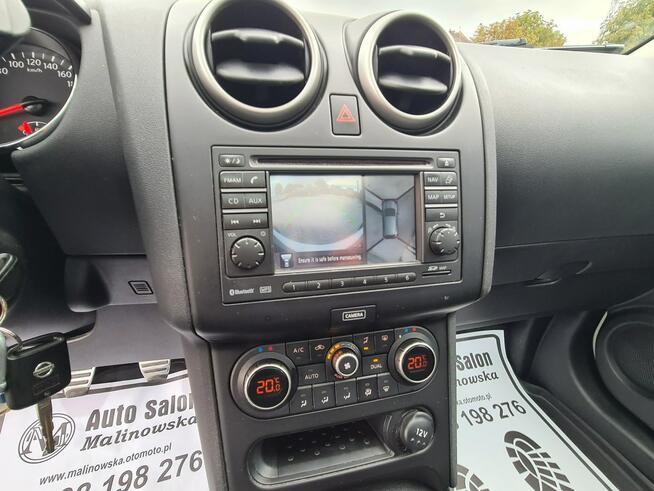 Nissan Qashqai 4x4 SzklanyDach Navi Kamera 360* Półskóry Klimatronik Sensory Alu