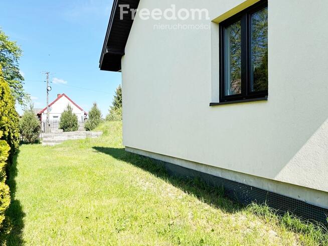 Nowy, parterowy dom + poddasze-na działce 1000 m2