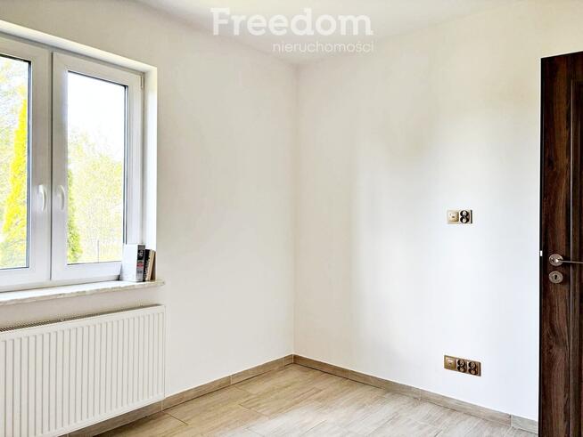 Nowy, parterowy dom + poddasze-na działce 1000 m2