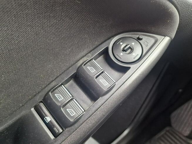 Ford Focus 1.5 TDCI 95 KM, Bluetooth, Klimatyzacja, LED, Tempomat, Isofix, Hak