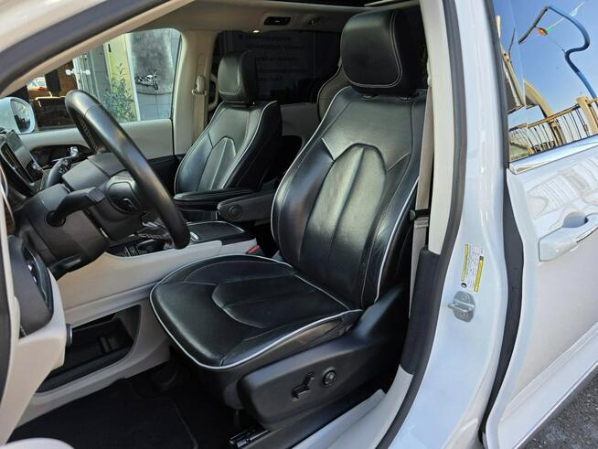 Chrysler Pacifica Limited 3.6 Benzyna 291 KM, kamery 360, Panorama, Radar, PL Menu, Hak