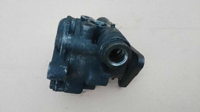 Pompa wspomagania Audi A6 C5 A4 B6 B7 VW Passat B5 Phaeton