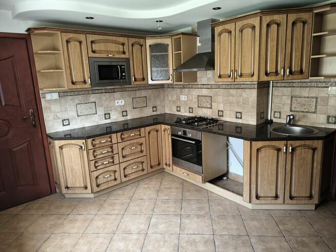 Dom pod lasem z widokiem na Nowy Sącz