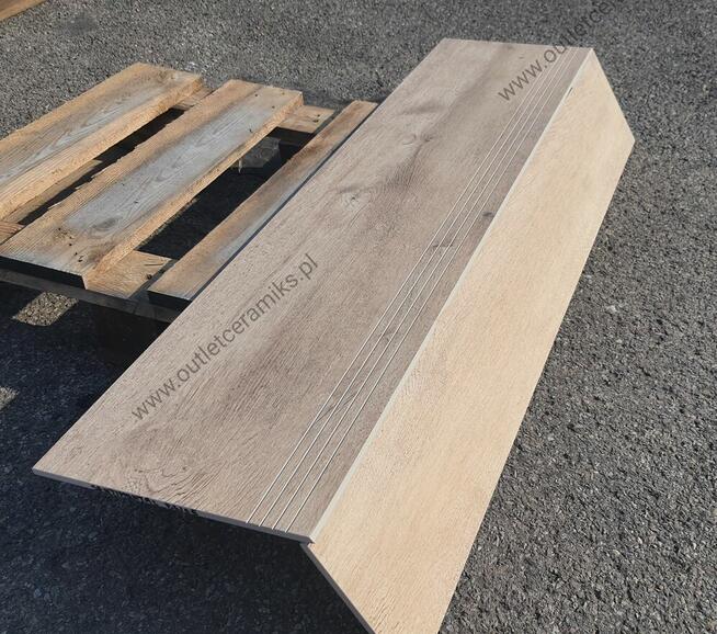 Płytki na schody 120x30 gres drewnopodobny Sentimental