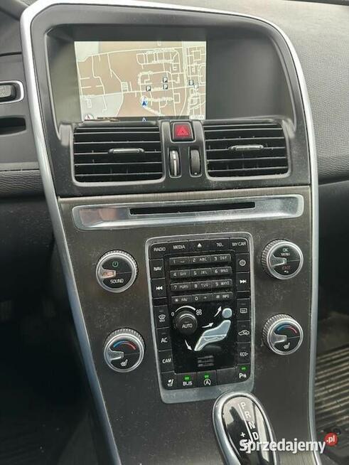 Sprzedam Volvo XC60 2015 r. niski przebieg