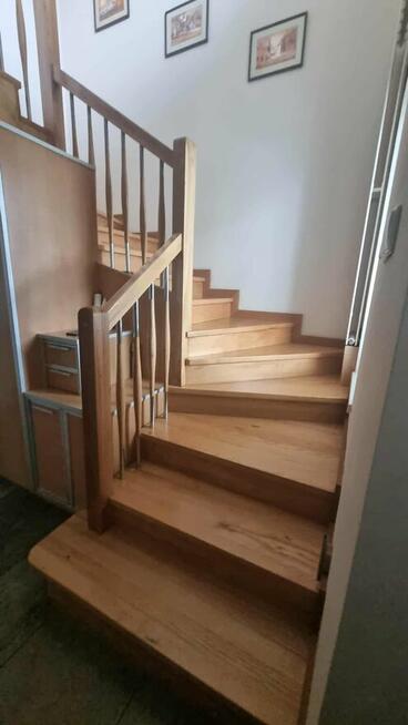 Zadbany dom w Cieszynie w dzielnicy Mnisztwo.