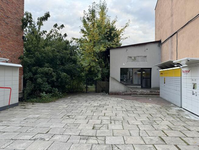 Lokal w centrum Bełchatowa, 100 m2, parking