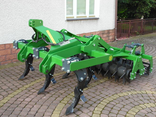 Pług dłutowy bezorkowy- mulczujący PIRAT MAX PDBPM 16K2F2Z