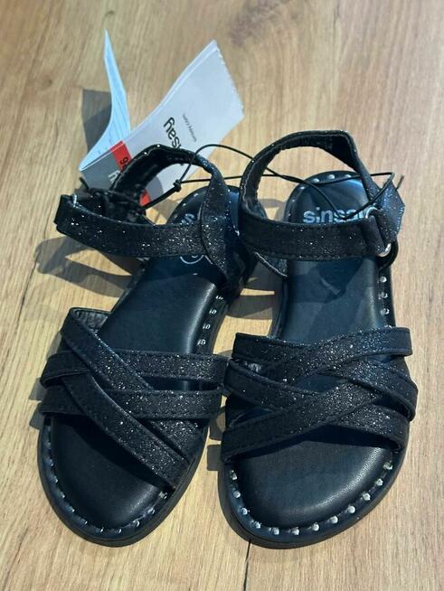 Czarne sandały dziewczęce Sinsay, rozmiar 26