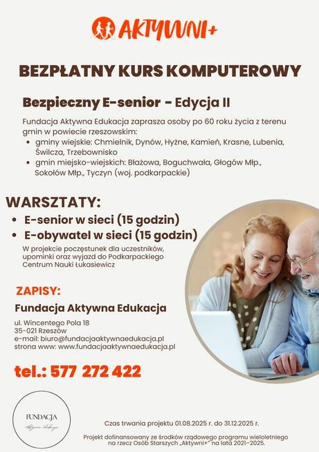 trener do prowadzenia kursu komputerowego dla seniorów