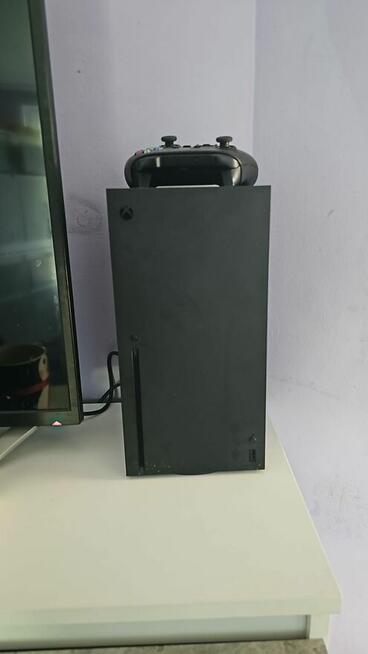 Sprzedam Xbox series x 1TB pad + Game Pass ultimate