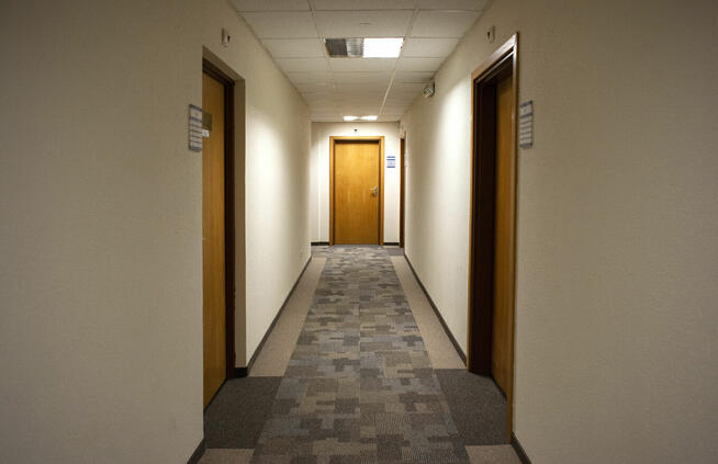 Modzelewskiego / lokale biurowe / 10 pokoi / 250 m2