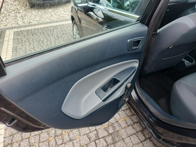 Ford Fiesta Ślicznotka Titanium mały przebieg