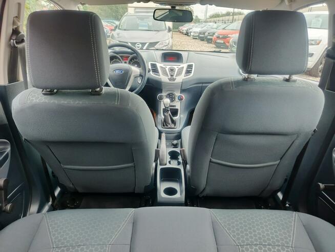 Ford Fiesta Ślicznotka Titanium mały przebieg