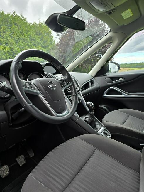 Opel Zafira 99 tys.