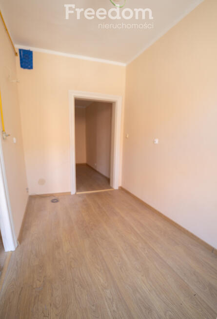 Kamienica z mieszkaniami i lokalem usługowym