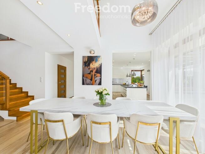 Zachwycający DOM WOLNOSTOJĄCY w zielonej okolicy