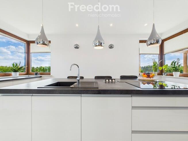 Zachwycający DOM WOLNOSTOJĄCY w zielonej okolicy