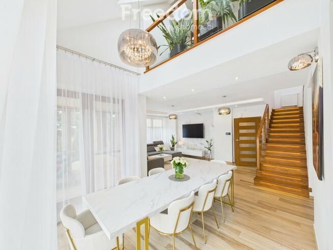 Zachwycający DOM WOLNOSTOJĄCY w zielonej okolicy