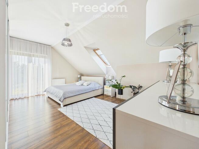 Zachwycający DOM WOLNOSTOJĄCY w zielonej okolicy