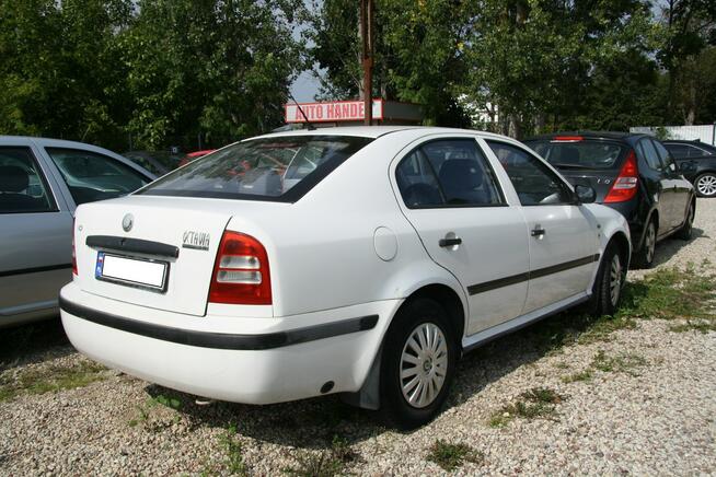 Škoda Octavia 1.6 benzyna z gazem salon PL Tanie Auta Podlasie Fasty Knyszyńska 49