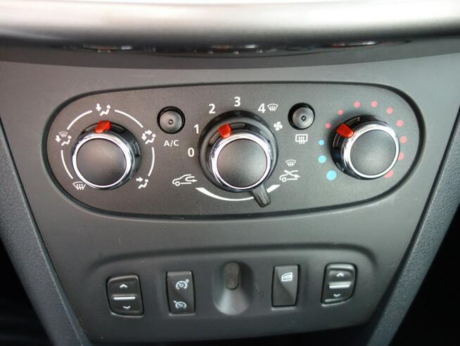 Dacia Sandero Stepway 2015r 900 benzyna 90 km navi tempomat