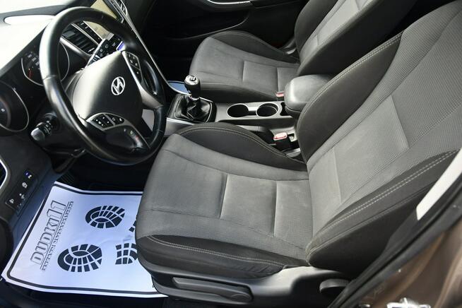 Hyundai i30 1,6benz Ledy. .Navigacja.Tempomat.El.szyby.Centralka.SERWIS