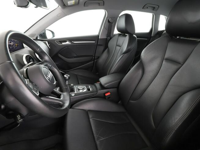 Audi A3 skóra grzane fotele xenon/LED czujniki parkowania