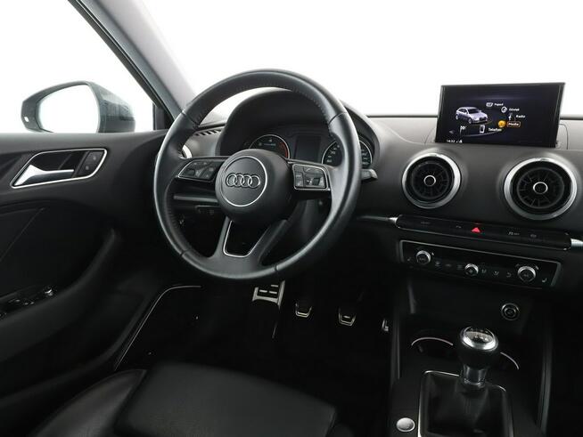 Audi A3 skóra grzane fotele xenon/LED czujniki parkowania