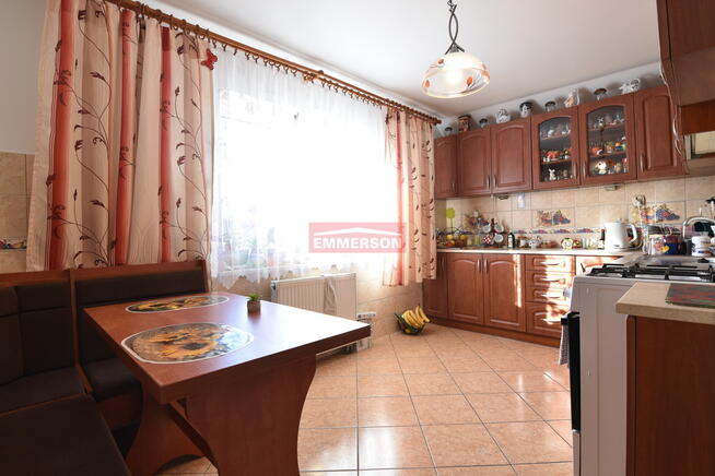 2poziomowe garaż 2 komórki lokatorskie 5ar działka