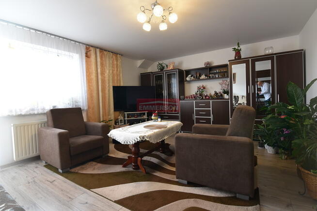 2poziomowe garaż 2 komórki lokatorskie 5ar działka