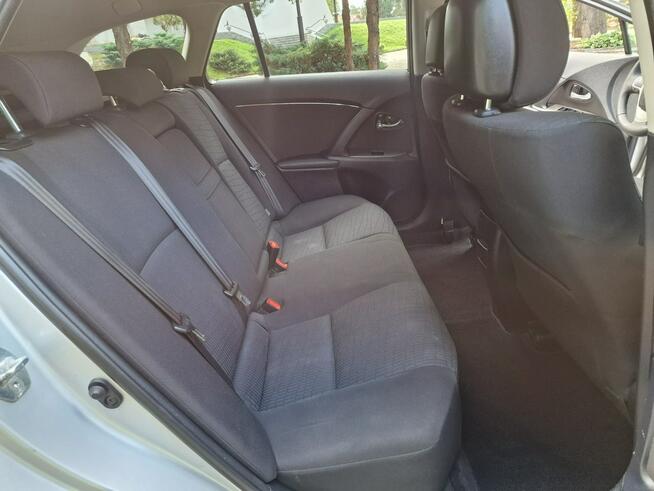 Toyota Avensis 1.8 Sol plus NAVI