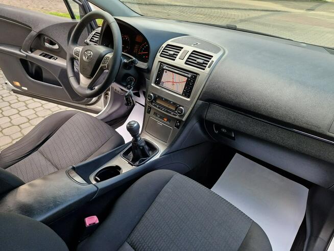 Toyota Avensis 1.8 Sol plus NAVI