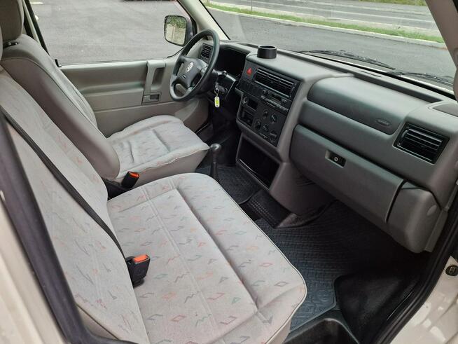 Volkswagen Transporter T4 L 2.5TDi 102 KM