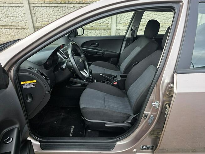 Kia Cee'd LIFT. 1.4 Benzyna Kombi. PRZEBIEG: 137.318. Bezwypadkowa. GWARANCJA