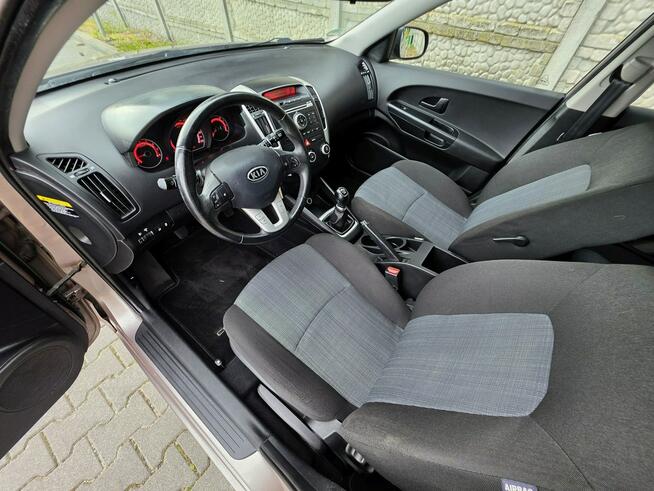 Kia Cee'd LIFT. 1.4 Benzyna Kombi. PRZEBIEG: 137.318. Bezwypadkowa. GWARANCJA