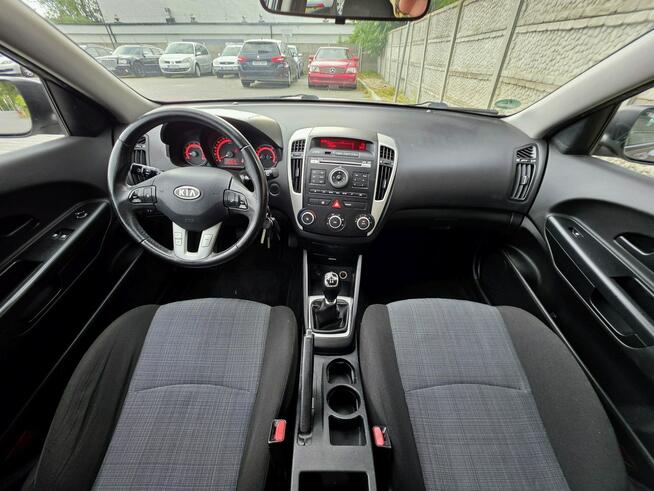 Kia Cee'd LIFT. 1.4 Benzyna Kombi. PRZEBIEG: 137.318. Bezwypadkowa. GWARANCJA