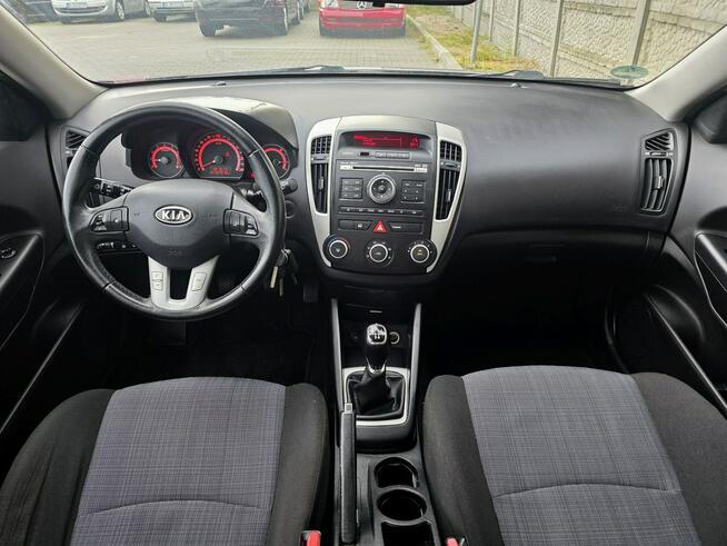 Kia Cee'd LIFT. 1.4 Benzyna Kombi. PRZEBIEG: 137.318. Bezwypadkowa. GWARANCJA