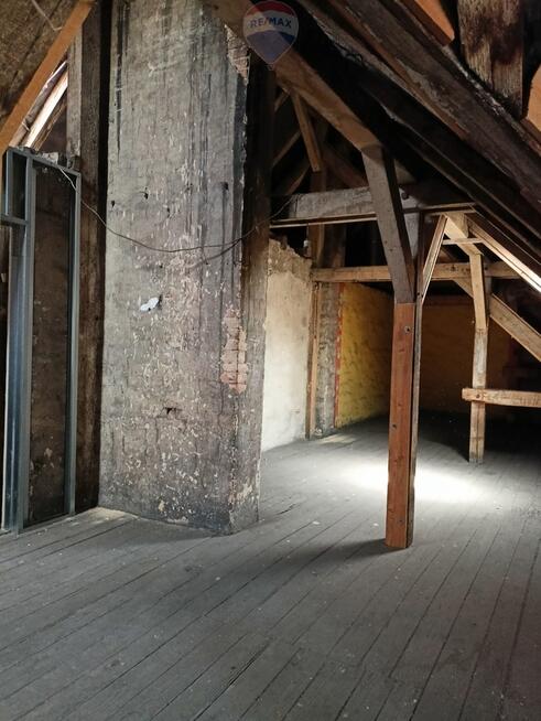 Samodzielne poddasze z projektem na 4 mieszkania