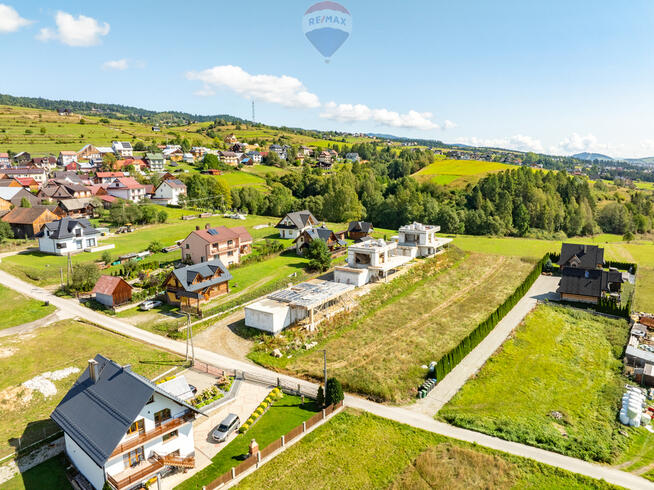 Dom z widokiem na jezioro i Tatry