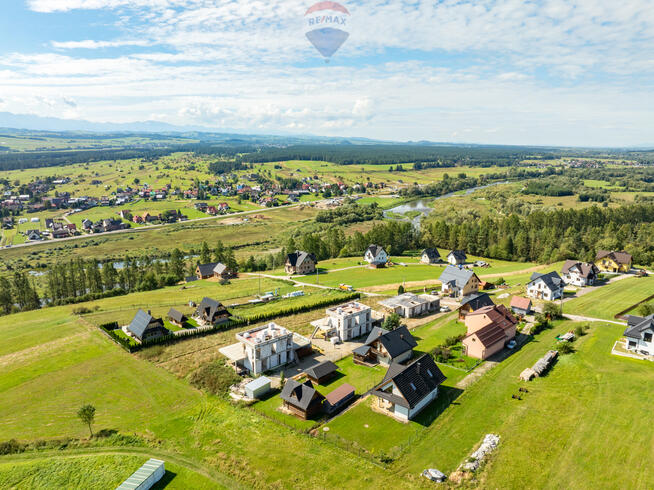 Dom z widokiem na jezioro i Tatry