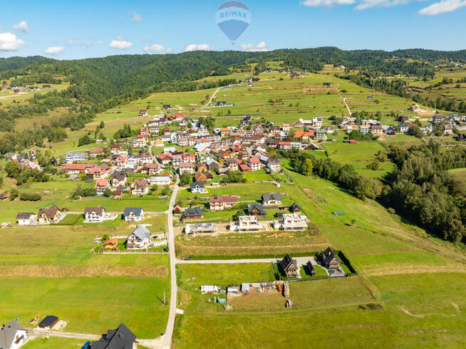 Dom z widokiem na jezioro i Tatry