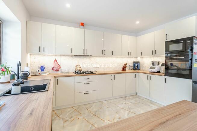 Dom Brzozówka Korzkiewska gm. Zielonki, Zielona Droga