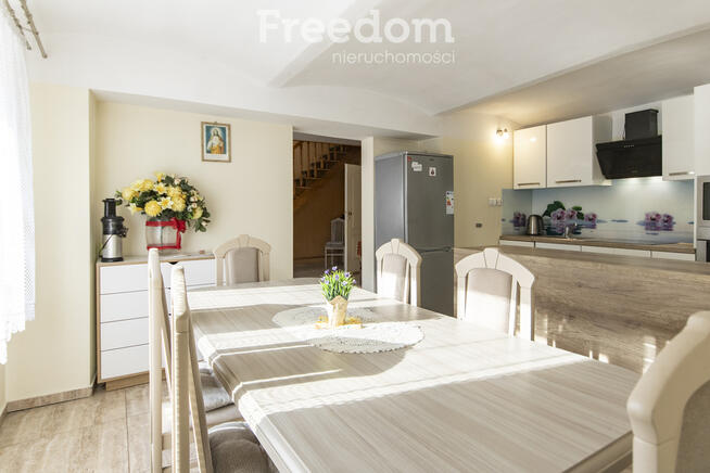 Komfortowy dom z dużą działką -idealny dla Rodziny