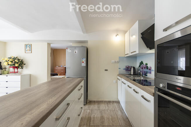 Komfortowy dom z dużą działką -idealny dla Rodziny