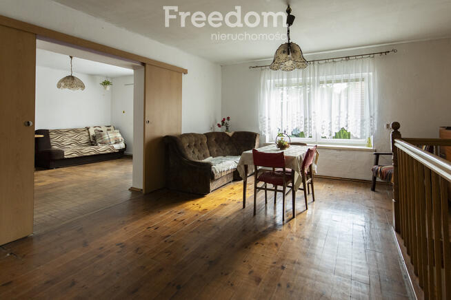 Komfortowy dom z dużą działką -idealny dla Rodziny